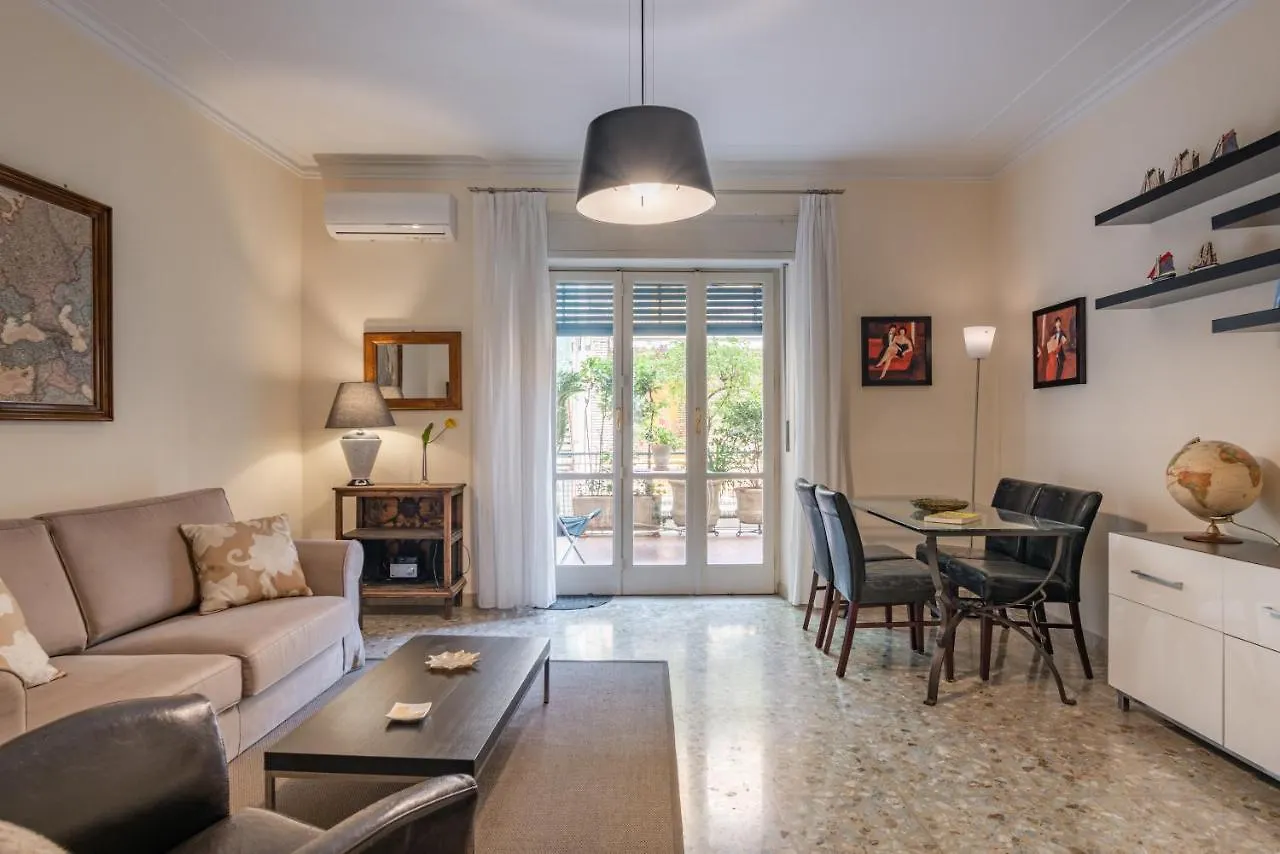 Stadio & Villa Bellini Big Apt With Terrace Katanya 0*,